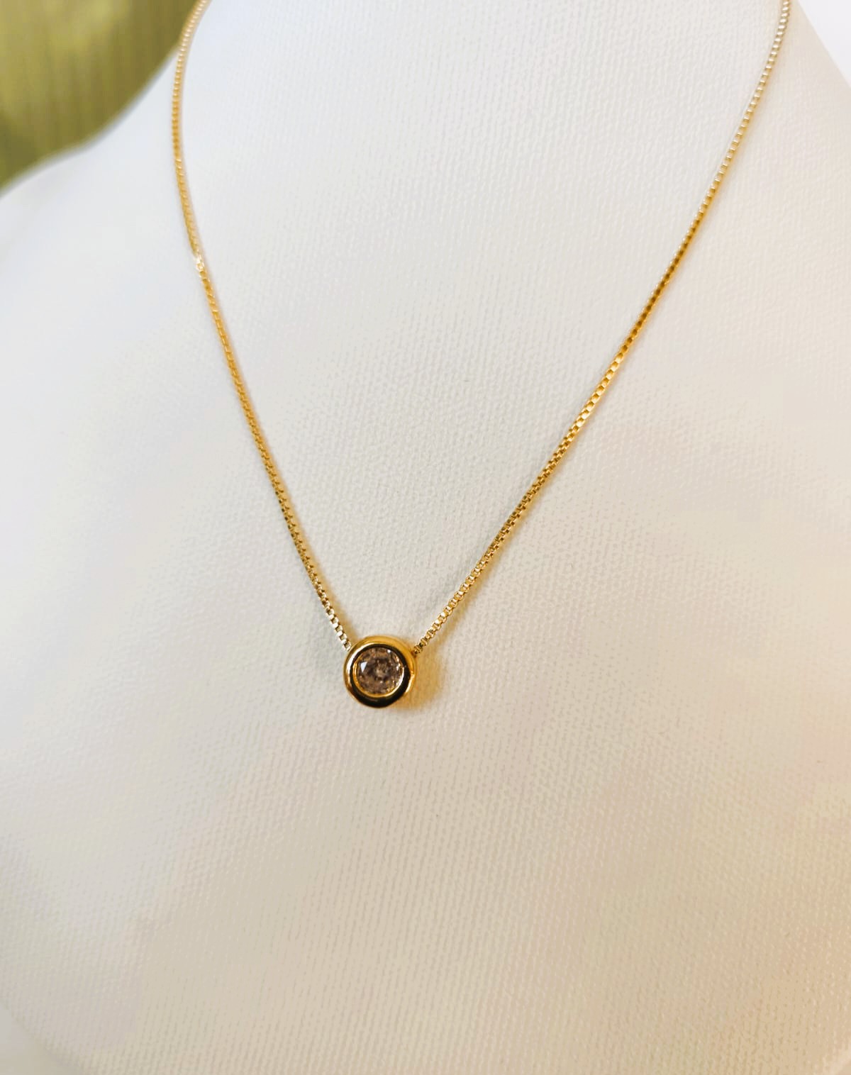 Collar modelo Punto de Luz