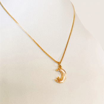 Collar bañado en Oro (Modelo Moon nácar)