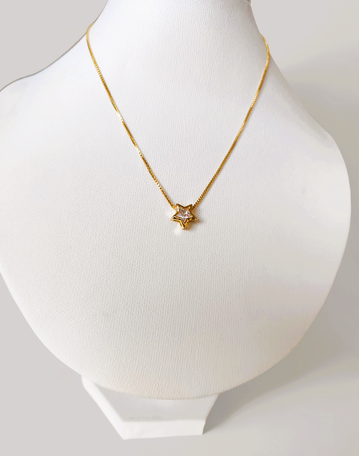 Collar bañado en Oro (Modelo star)