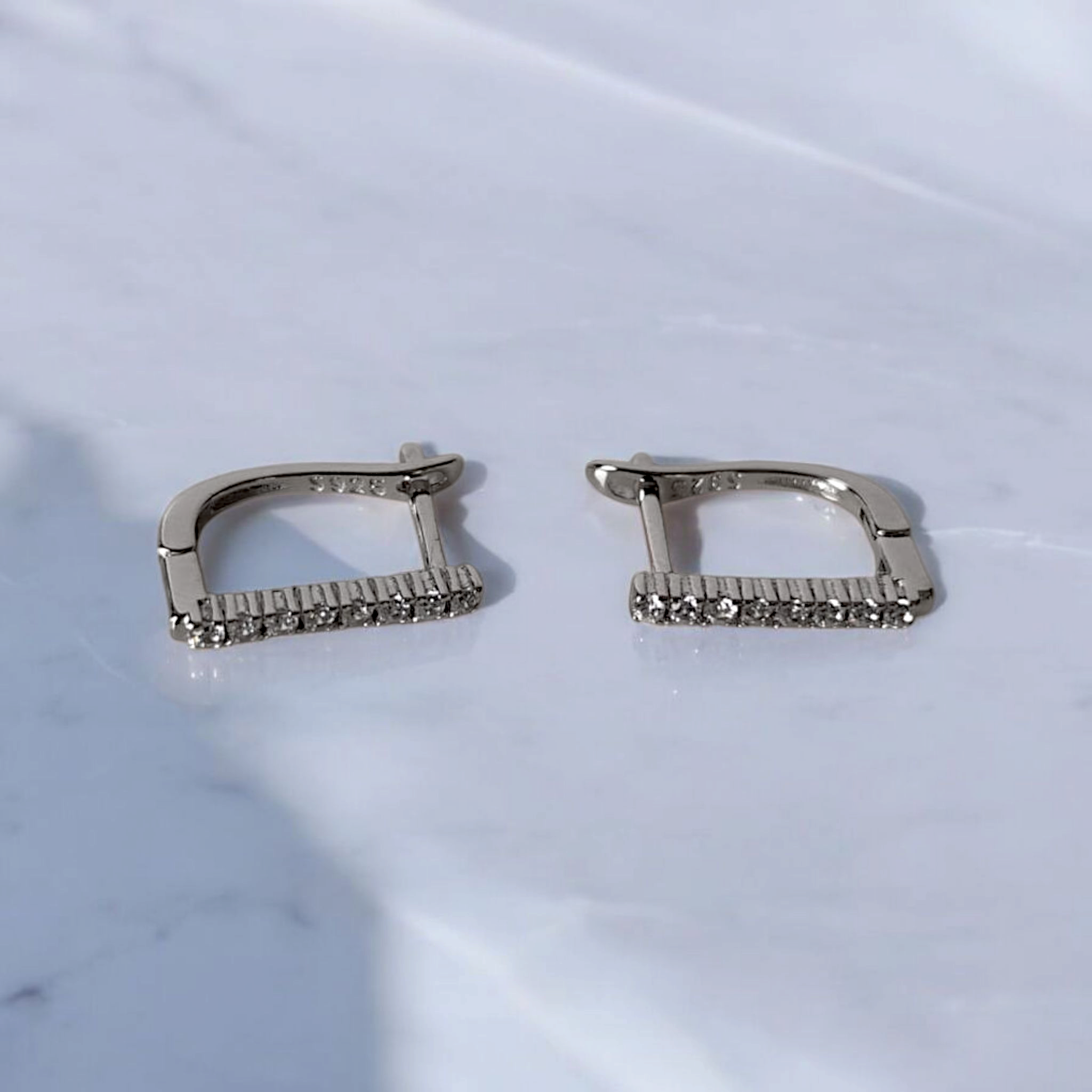 Aros de plata calidad 925 (Modelo harp)