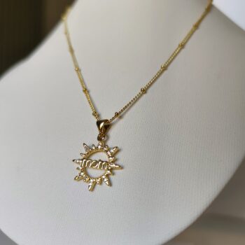 Collar modelo Mom con cadena Eva.